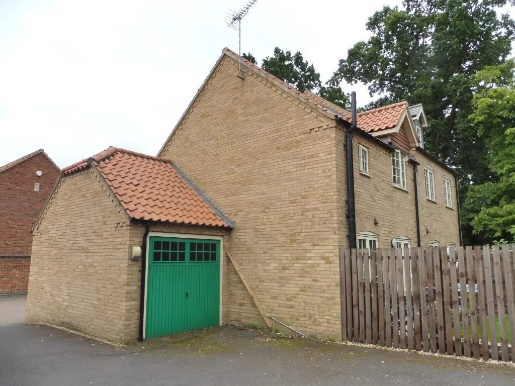 Muntjac Close, Peterborough, PE3, photo 2