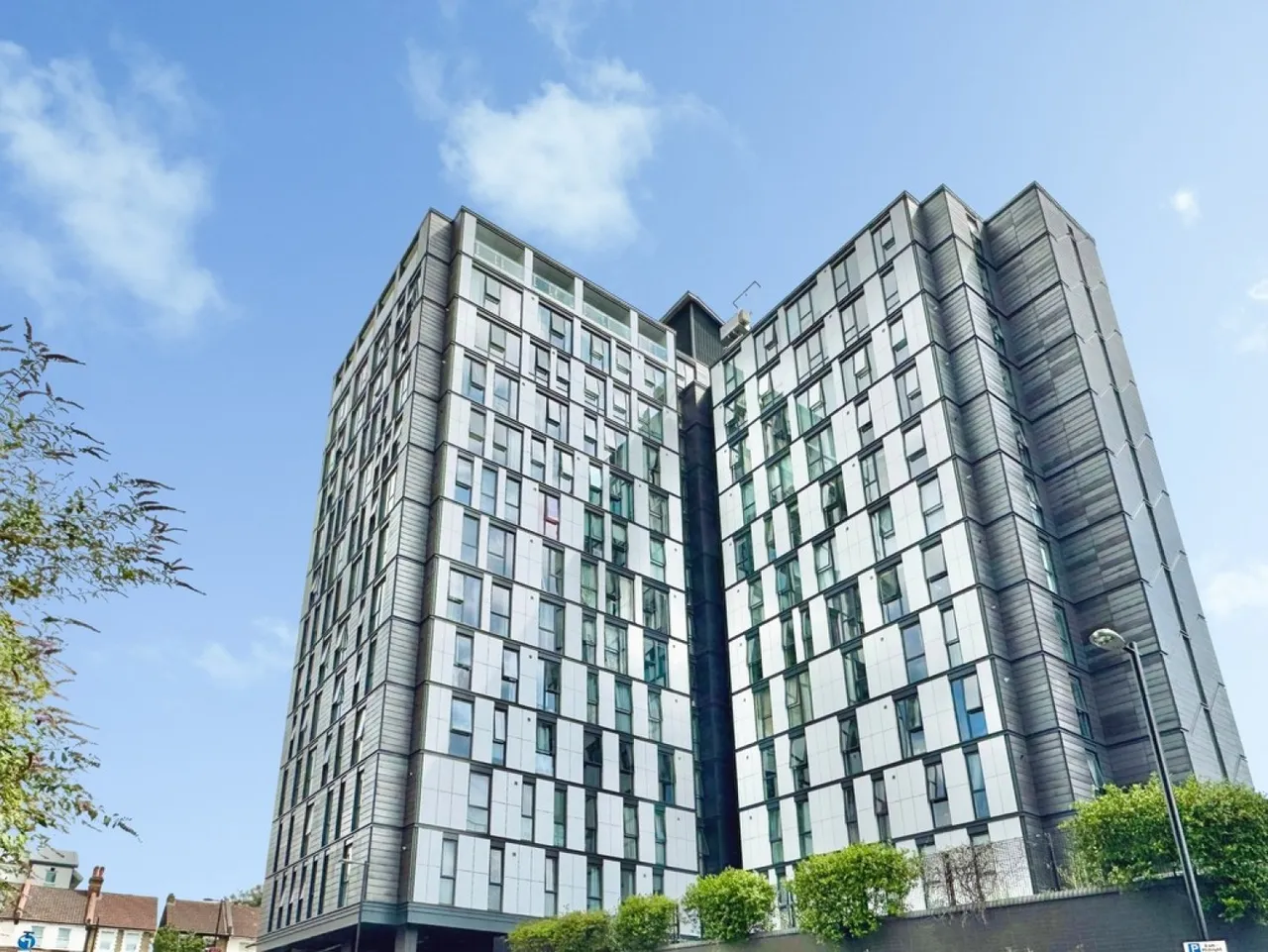 2 bed flat for sale — Masons Avenue, Croydon, Greater London