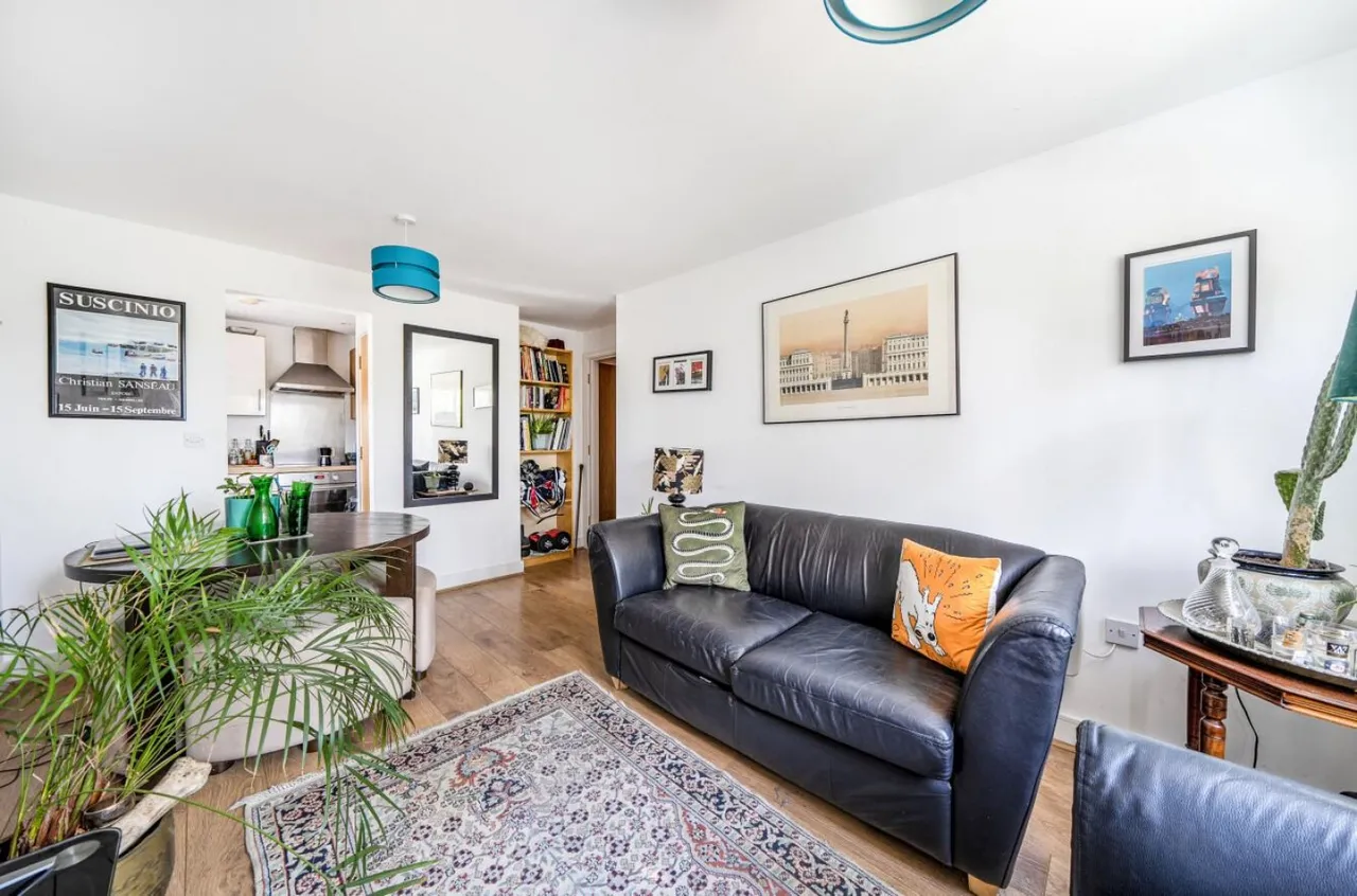 Stevenson Court, Cumberland Place, London, SE6 1BB, photo 6