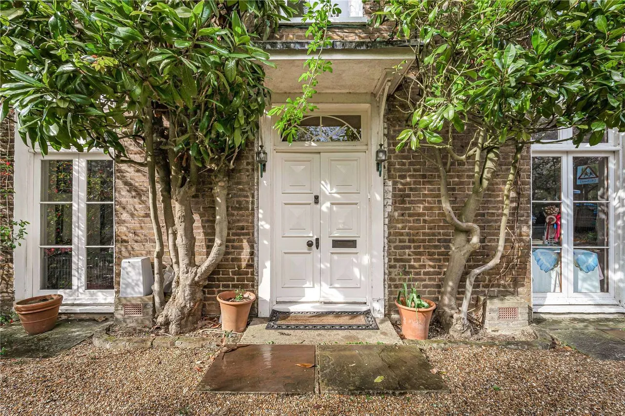 Mount Avenue, London, W5 1PU, photo 2