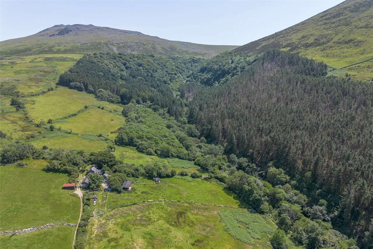 Gyrn Goch, Caernarfon, LL54, photo 46