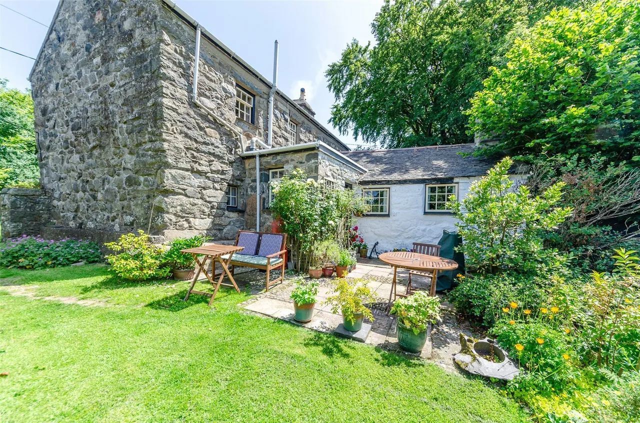 Gyrn Goch, Caernarfon, LL54, photo 20