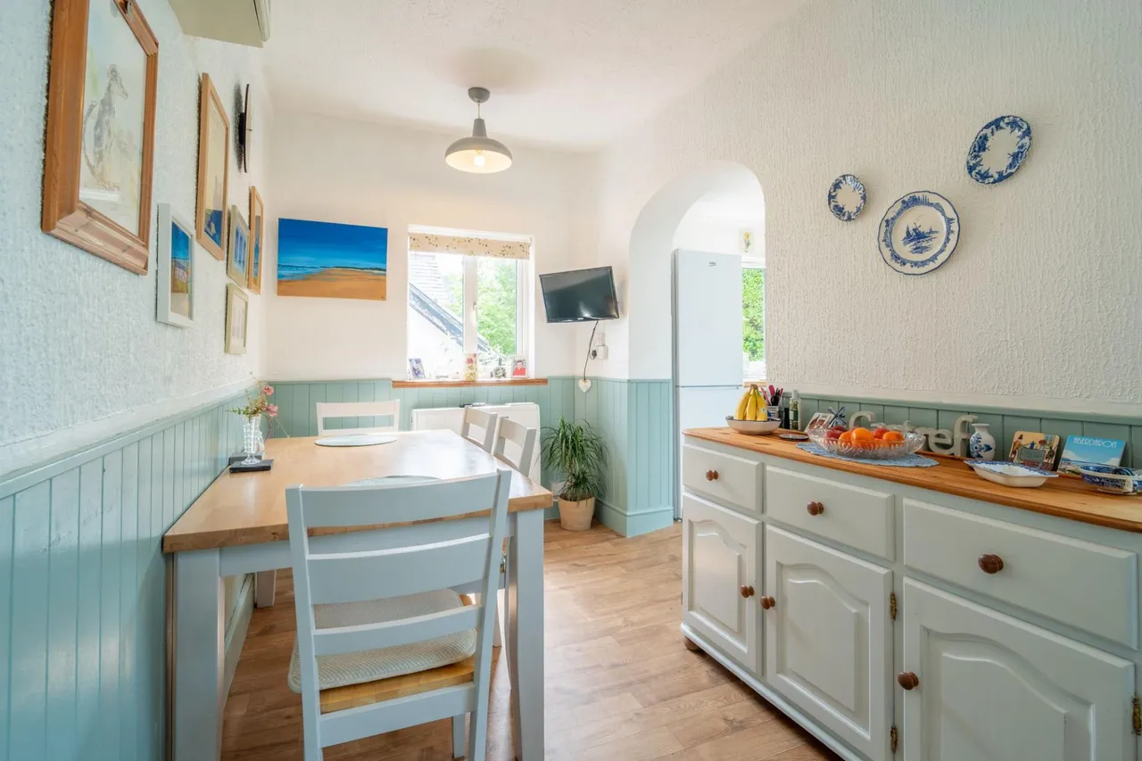 Brynowen Lane, Borth, SY24, photo 3