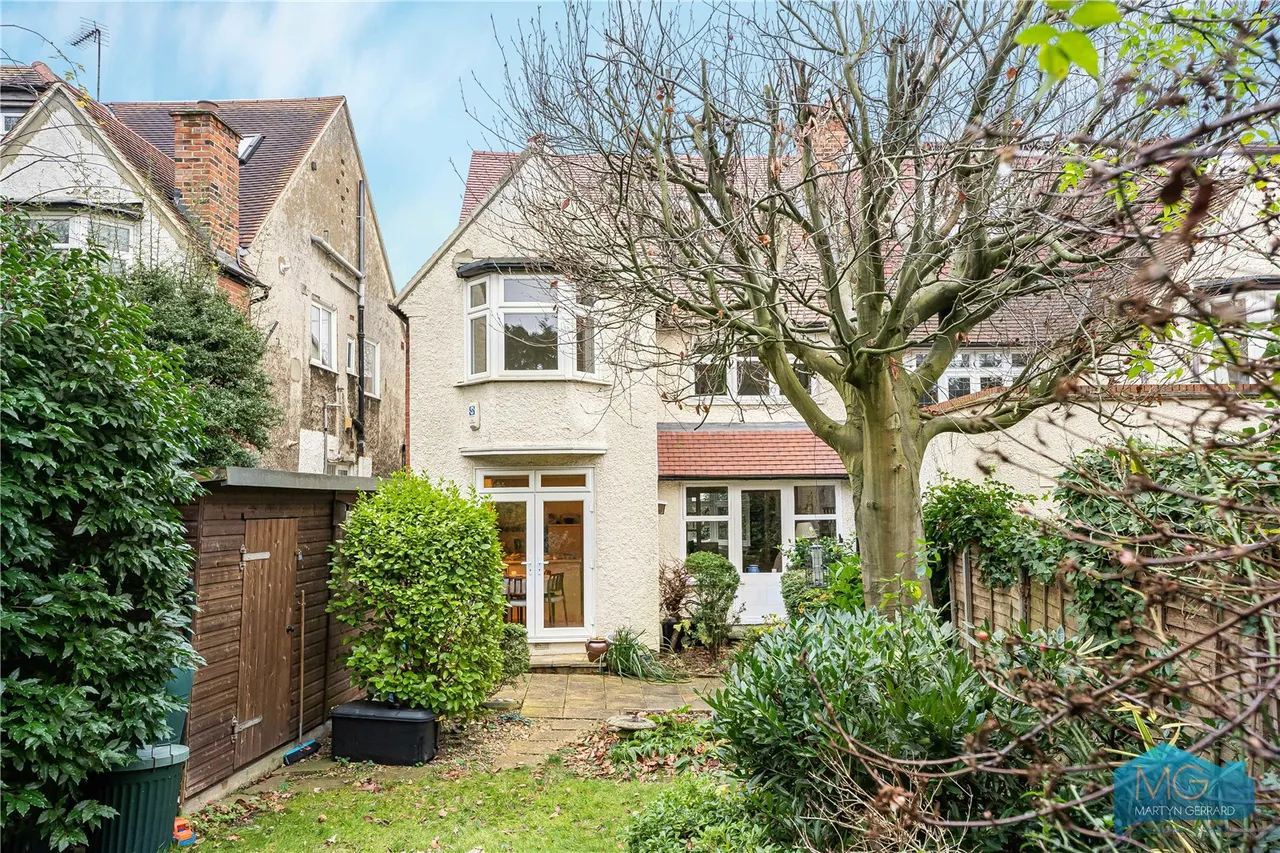 Cyprus Avenue, London, N3, photo 20