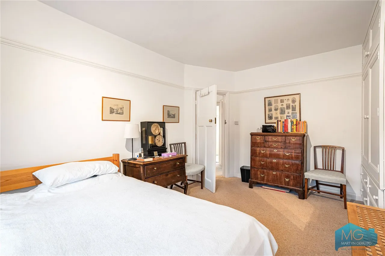 Cyprus Avenue, London, N3, photo 10