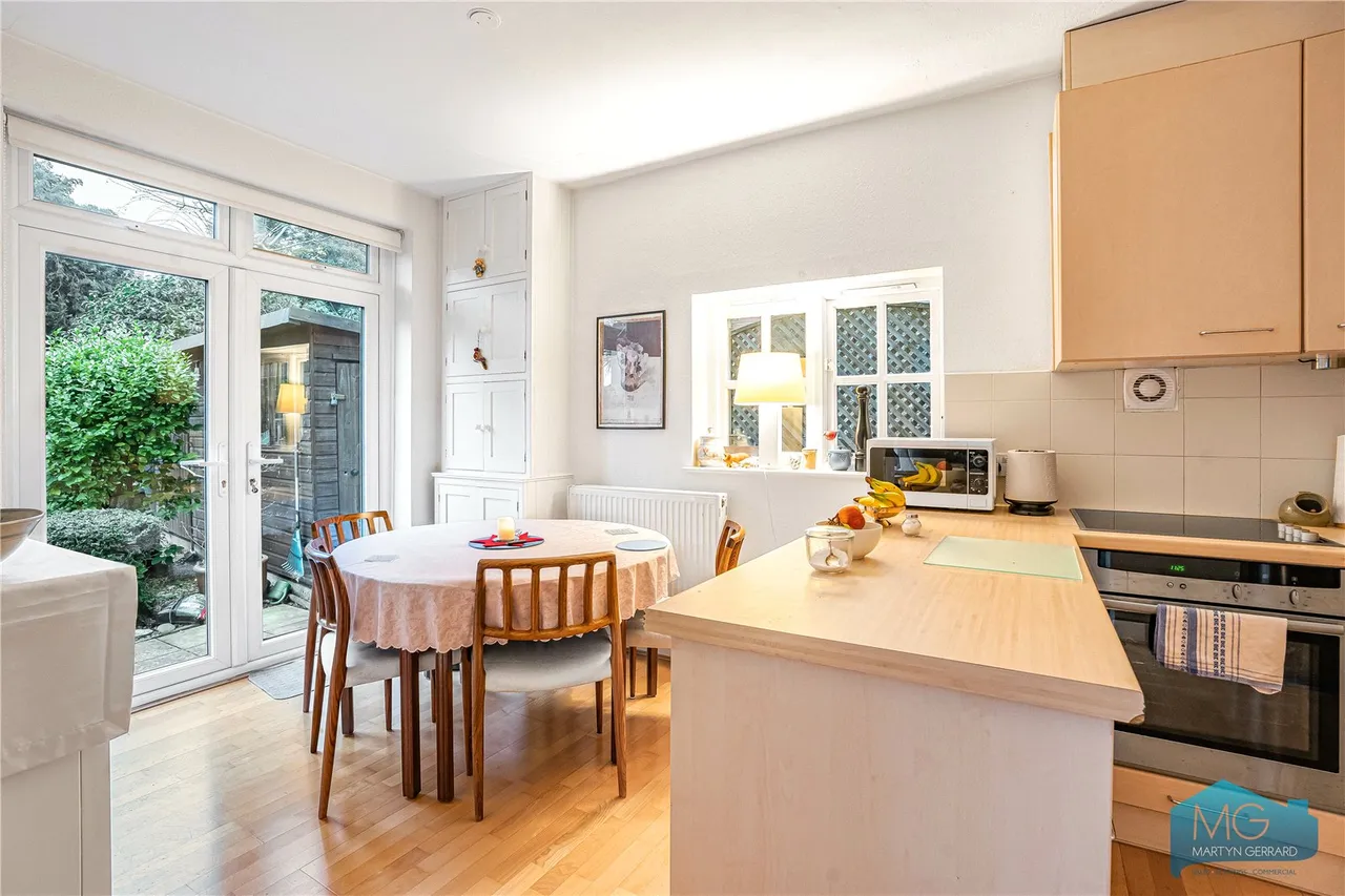 Cyprus Avenue, London, N3, photo 7