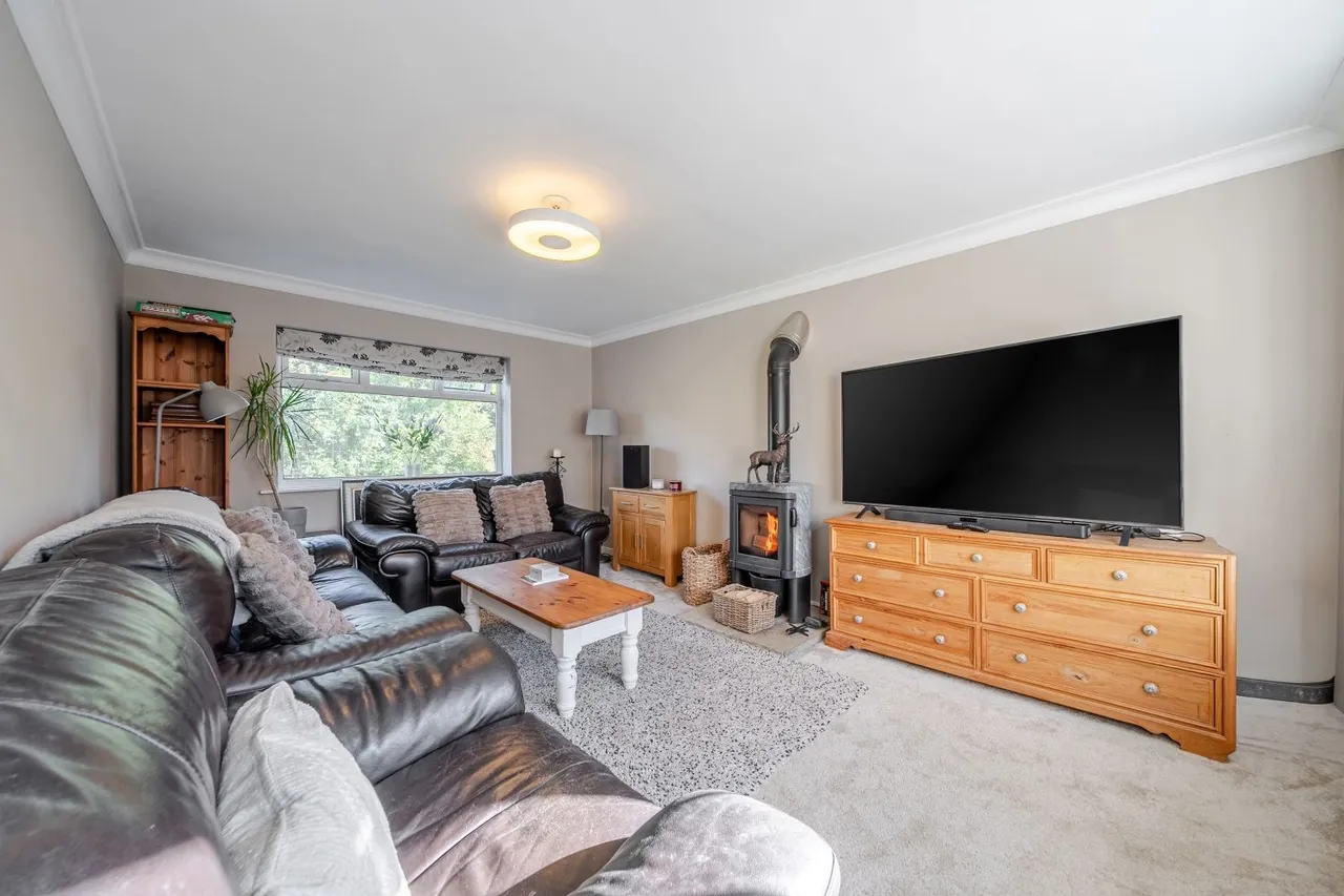 Regal Close, Sowerby Bridge, HX6, photo 2