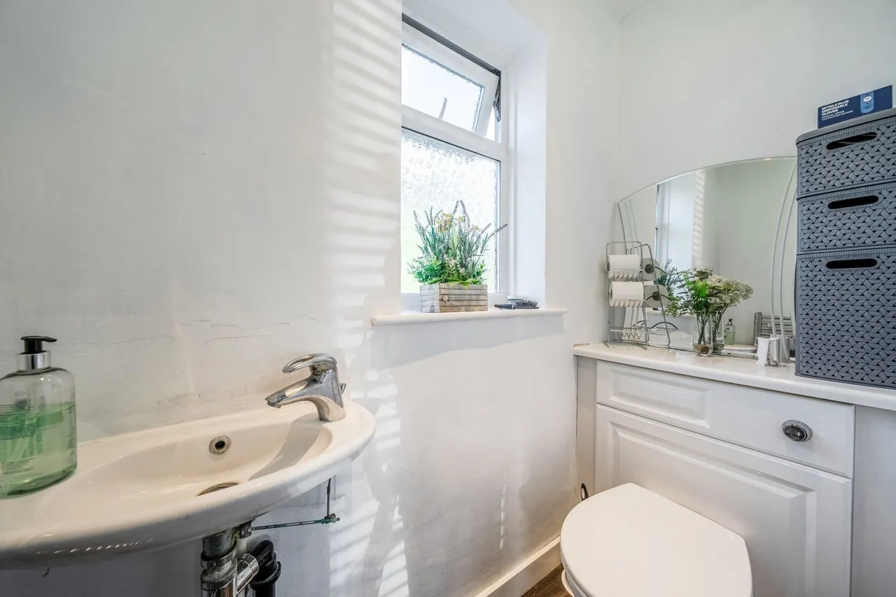 Regal Close, Sowerby Bridge, HX6, photo 13