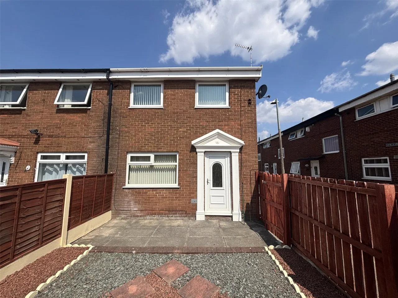 3 bed house for sale — Oswald Close, Salford, Greater Manchester, M6 6SL
