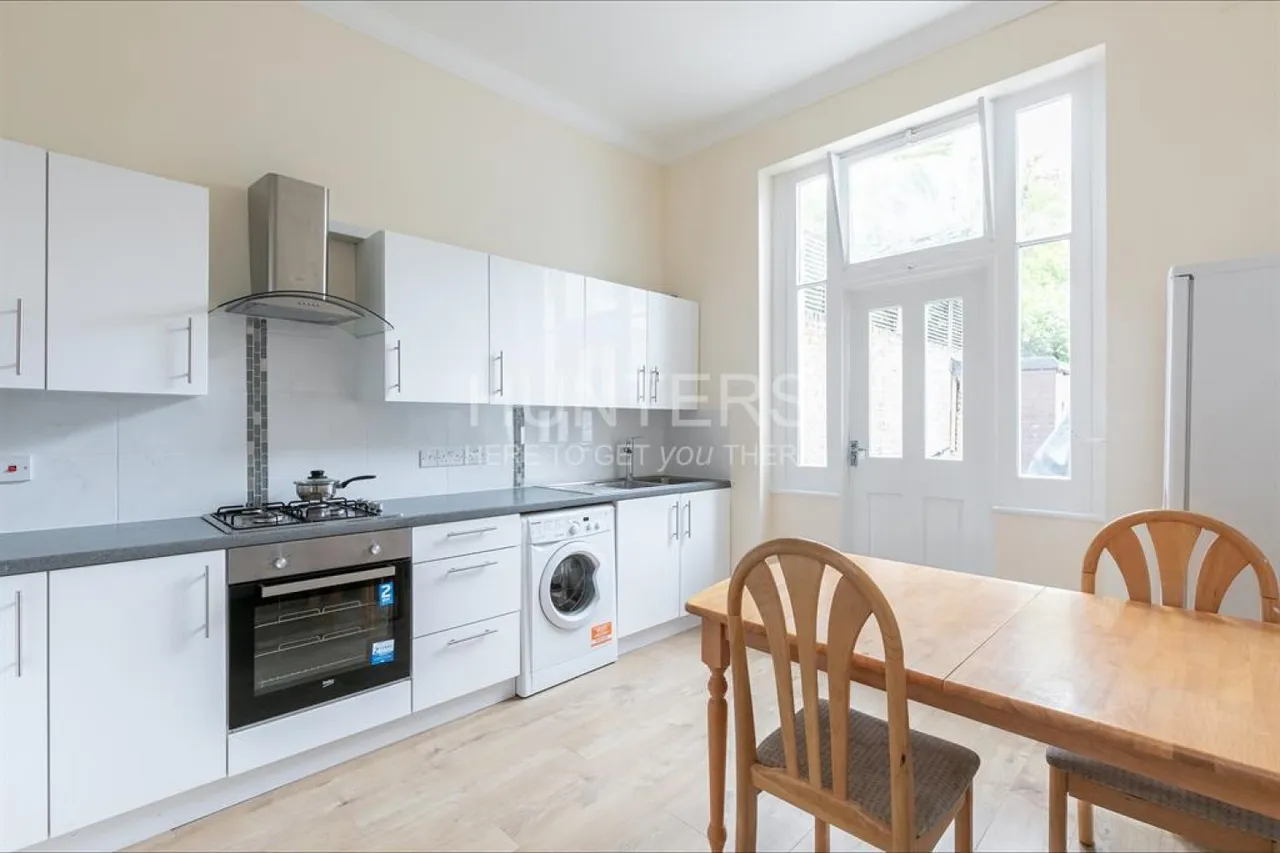 Hilltop Road, London, NW6, photo 5