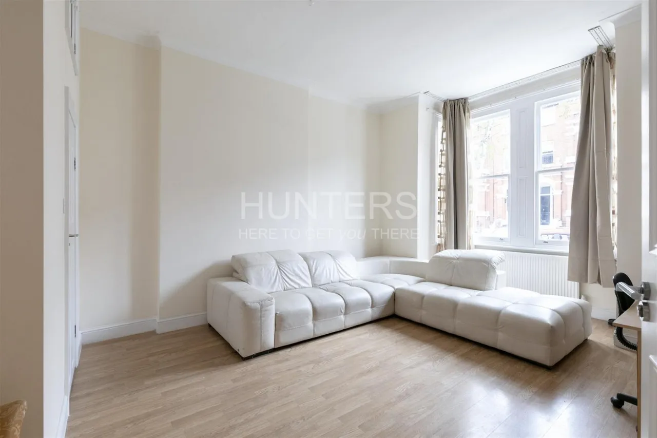 flat to rent, Hilltop Road, London, NW6