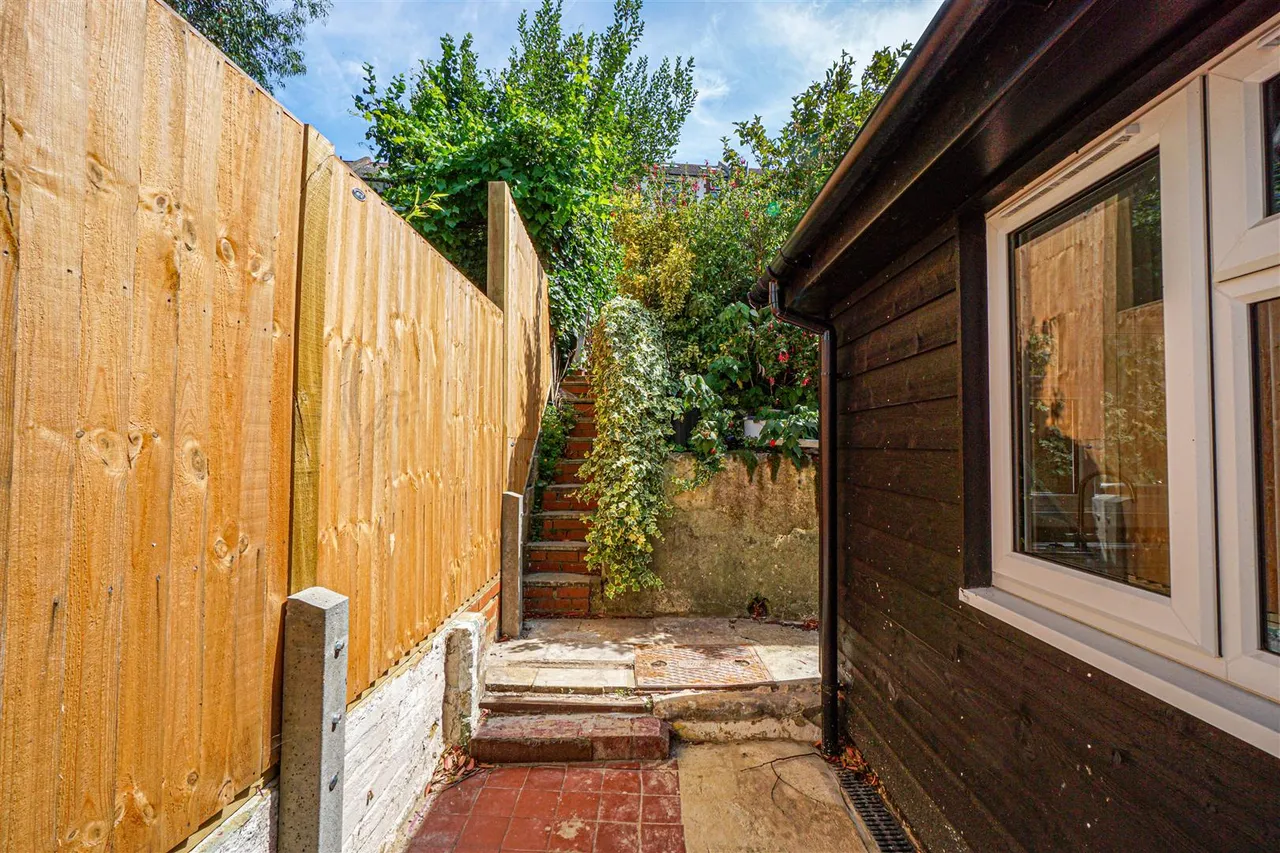 St. Georges Road, Hastings, photo 14