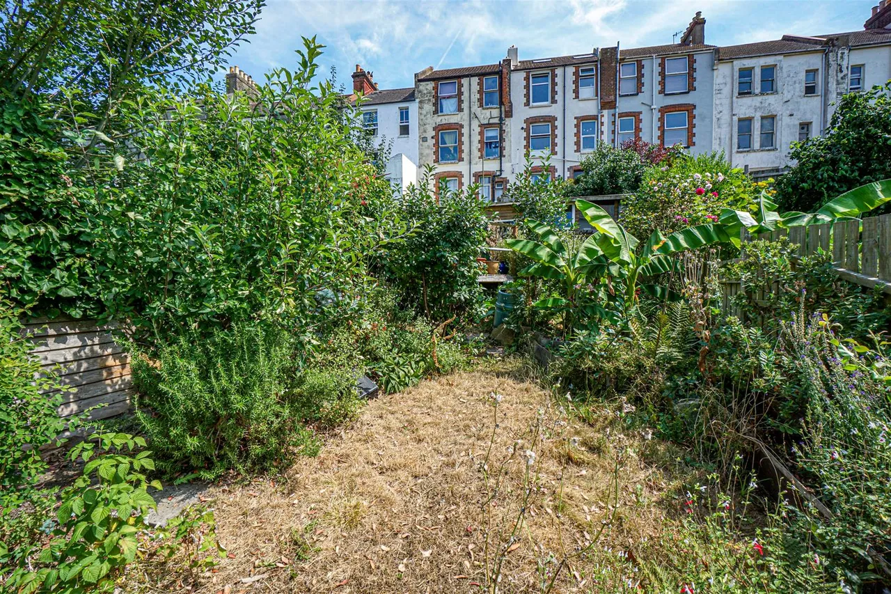 St. Georges Road, Hastings, photo 2