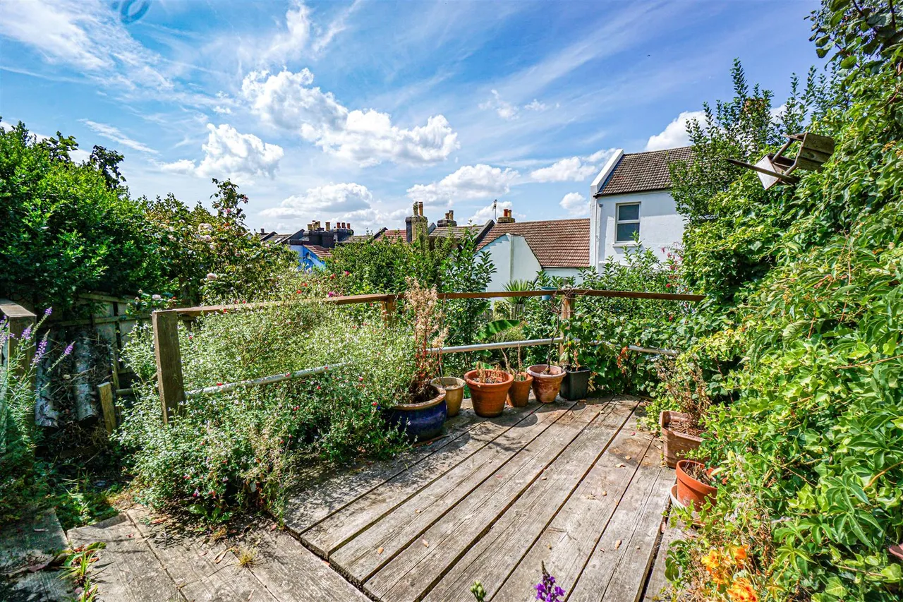 St. Georges Road, Hastings, photo 11