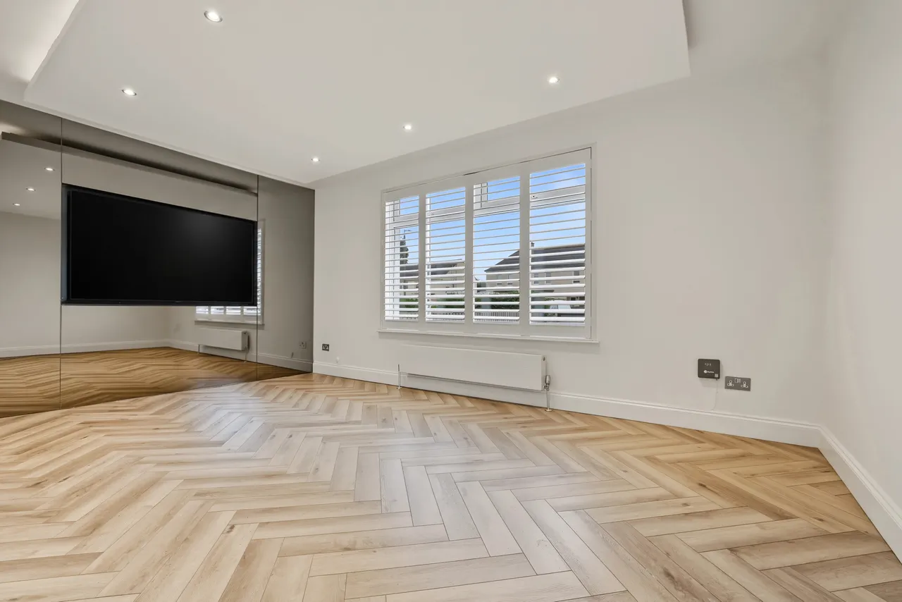 Hawick Street, Yoker, G13, photo 2
