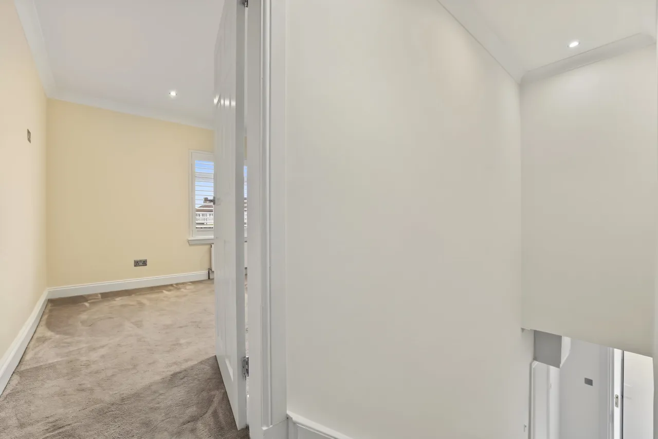 Hawick Street, Yoker, G13, photo 13