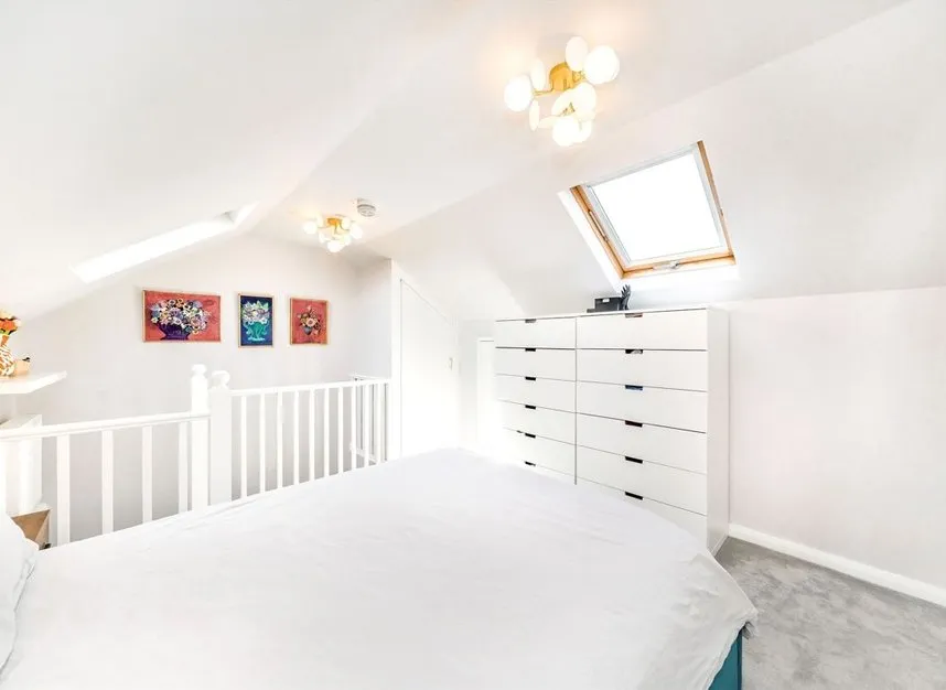 Runnymede Crescent, London, SW16, photo 6