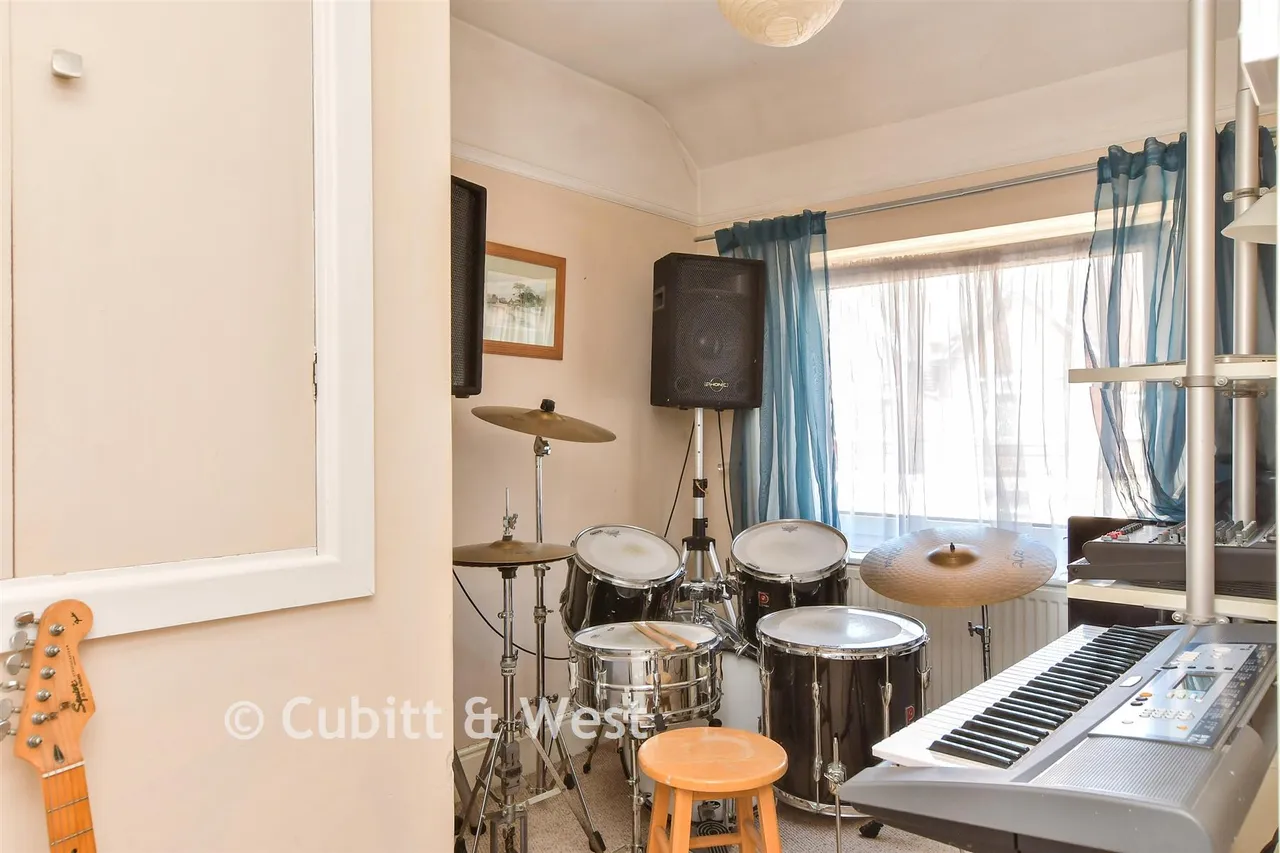 Gordon Avenue, Bognor Regis, PO22, photo 7