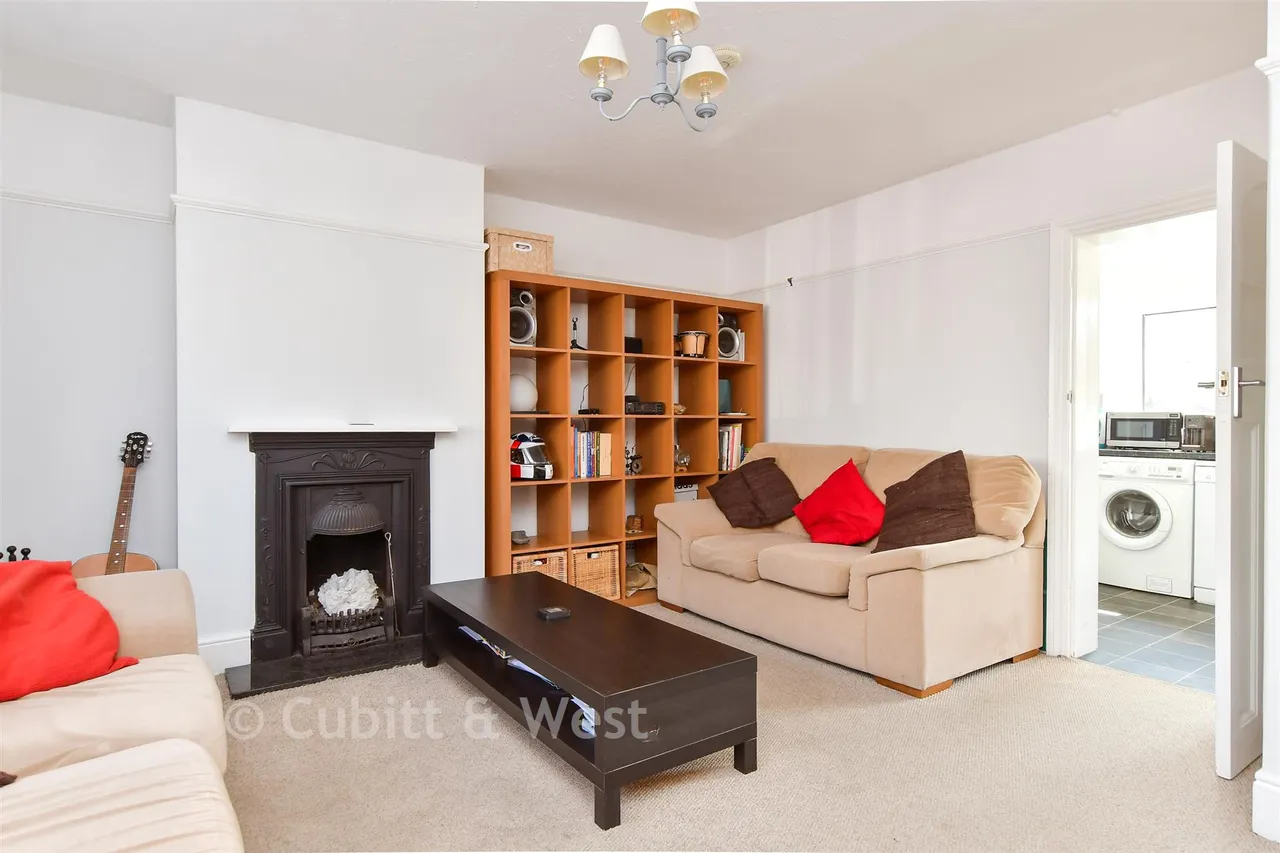 Gordon Avenue, Bognor Regis, PO22, photo 4