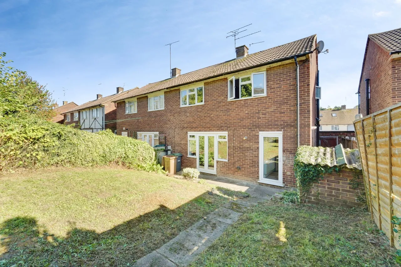 Eaton Valley Road, Luton, LU2, photo 27