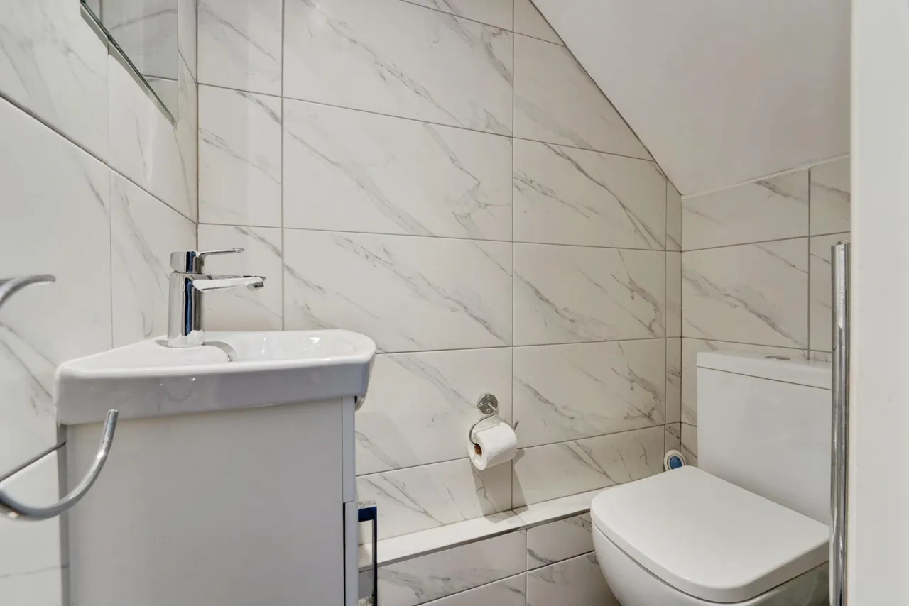 Eaton Valley Road, Luton, LU2, photo 12