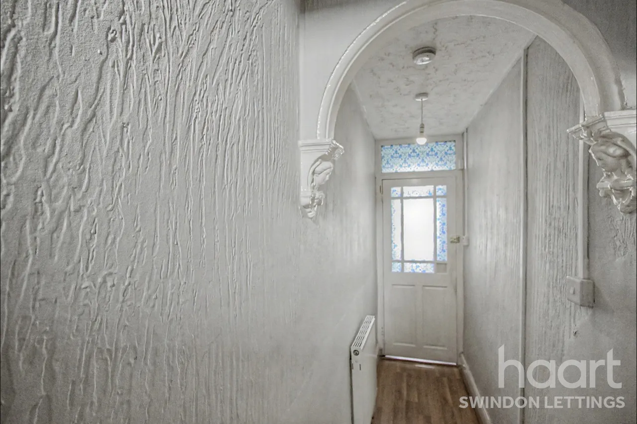 Redcliffe Street, SN2, photo 22