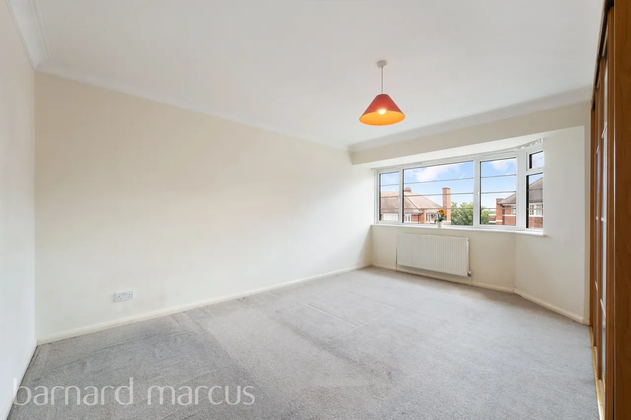 Upper Richmond Road West, East Sheen, London, photo 5