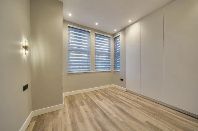 Totteridge Lane, London, N20, photo 14