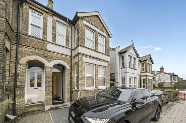 Totteridge Lane, London, N20, photo 2