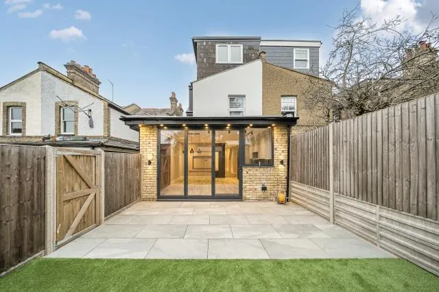 Totteridge Lane, London, N20, photo 20