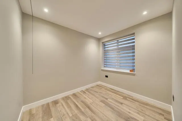 Totteridge Lane, London, N20, photo 10