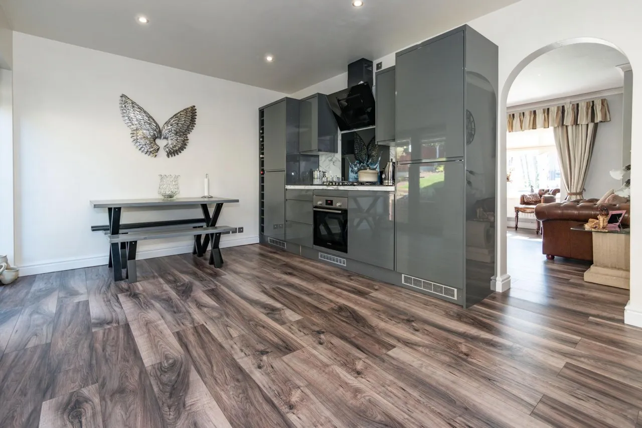 Halliwell Road, Prestwich, M25, photo 6