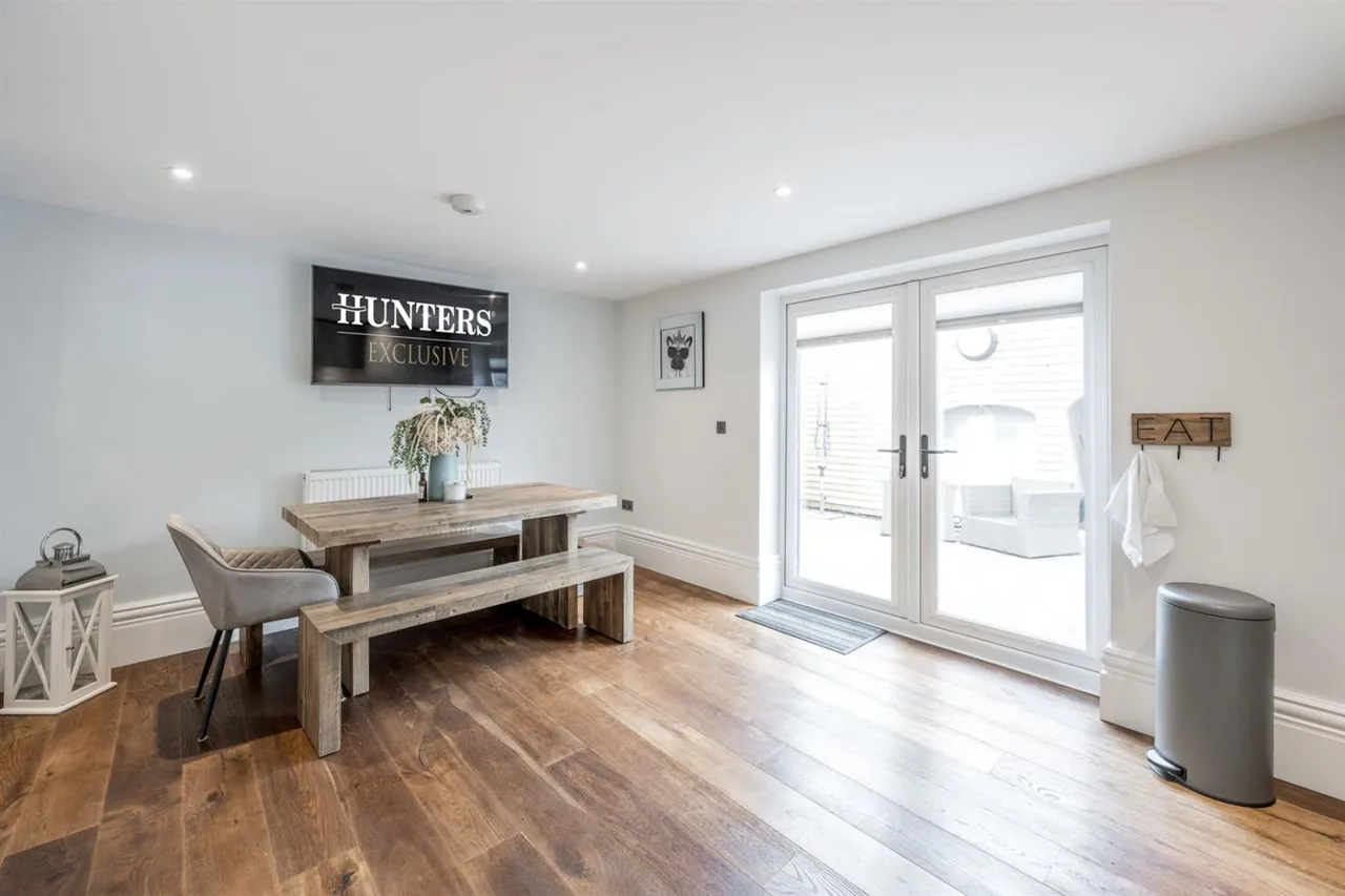 Broadfield House, Kingswinford, DY6 9NS, photo 8