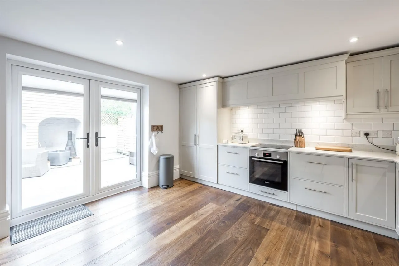 Broadfield House, Kingswinford, DY6 9NS, photo 6