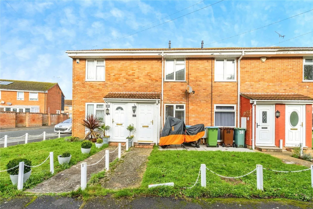 2 bed house for sale, Stoneage Close, Bognor Regis, PO22