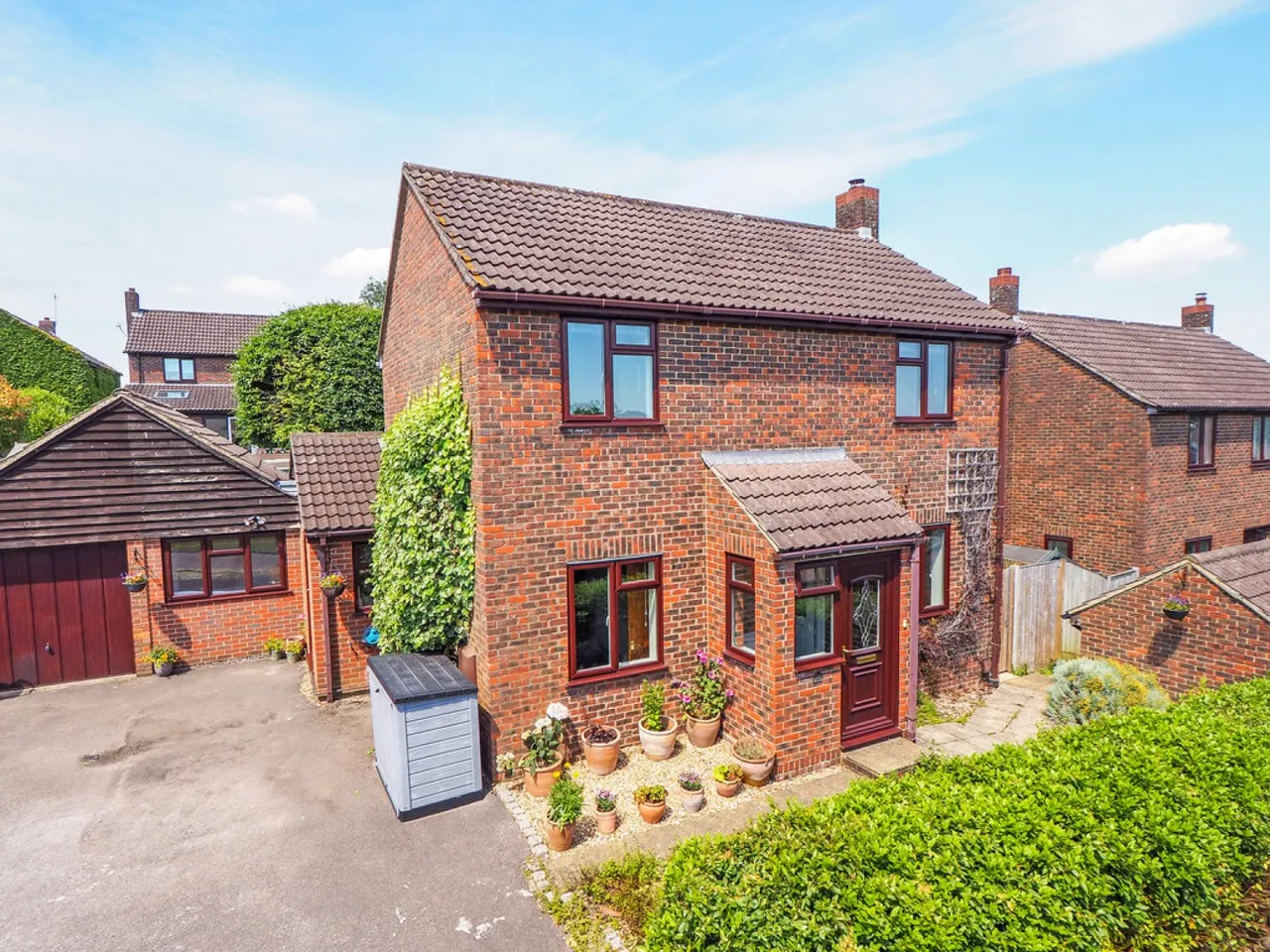 Juniper Close, Badger Farm, photo 4