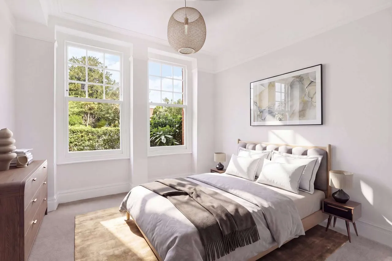 Sutton Court, Fauconberg Road, London, W4 3JG, photo 6