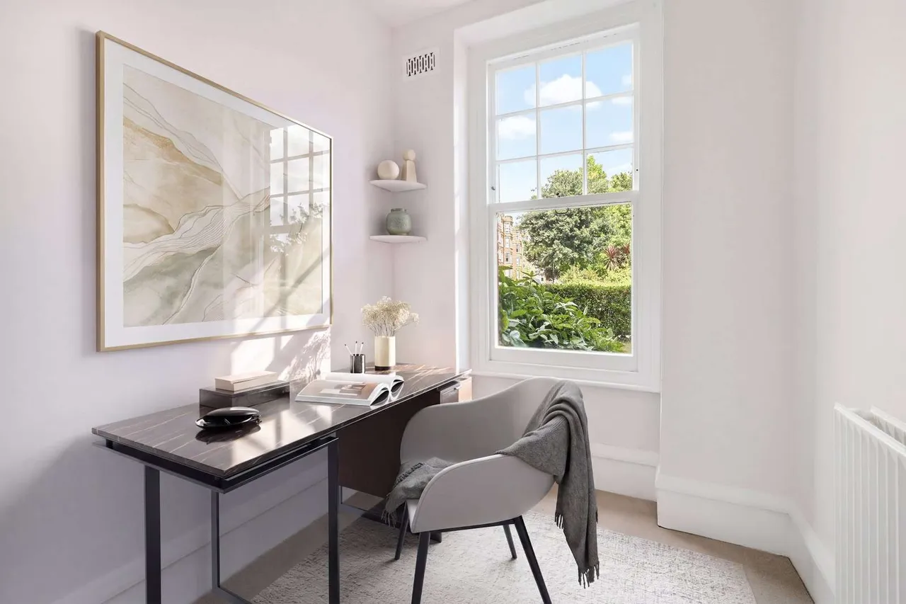 Sutton Court, Fauconberg Road, London, W4 3JG, photo 7