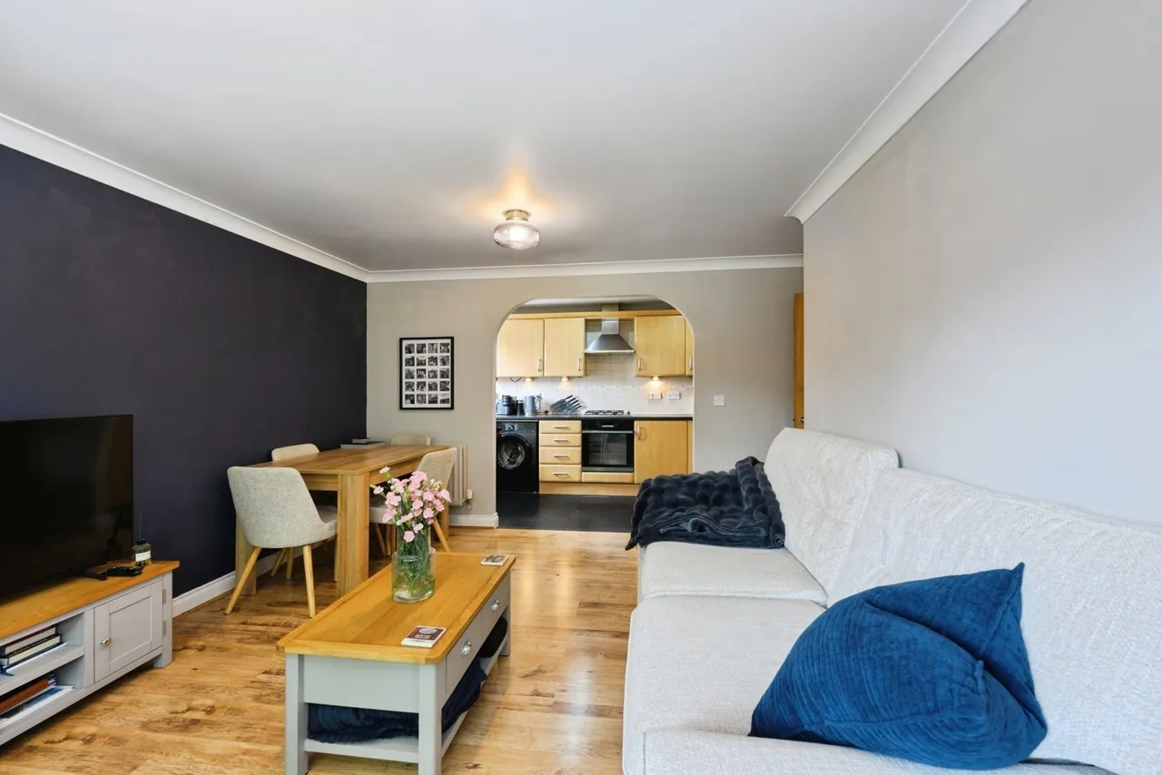 Kingsfield Way, Redhill, RH1, photo 7
