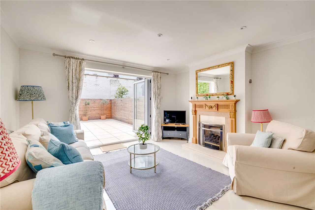 4 bed house for sale, Hurlingham Square, London, SW6