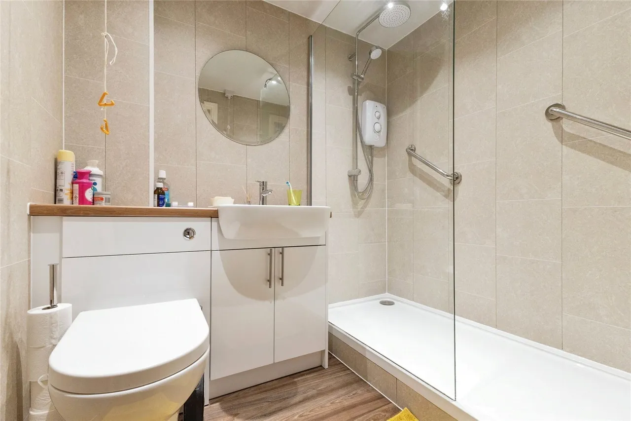 Wycliffe Court, Yarm, Durham, TS15, photo 9