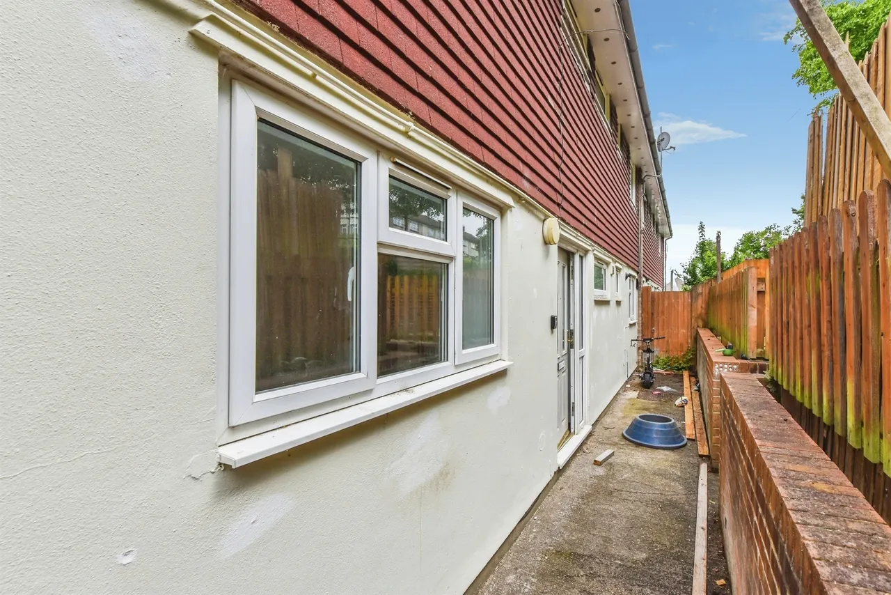 Feltham Drive, Frome, photo 11