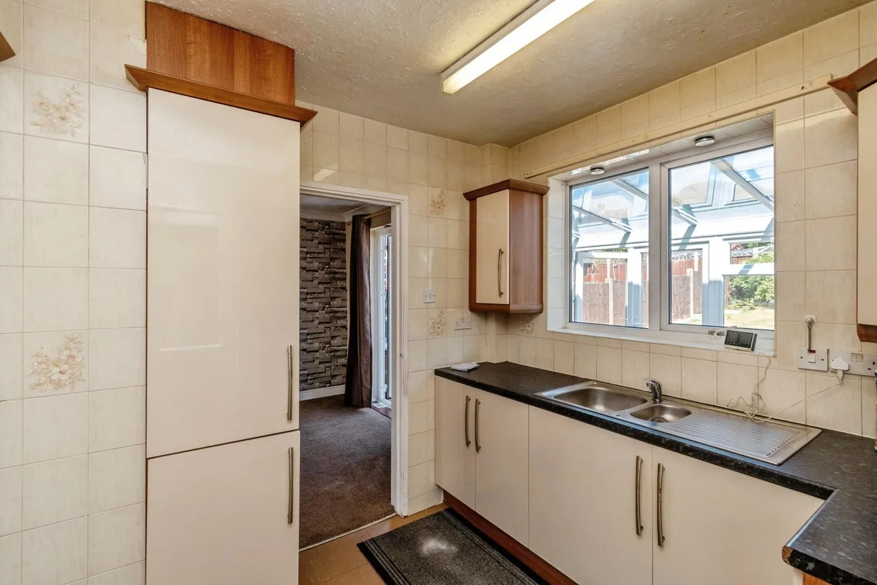 Saturn Road, Cannock, Staffordshire, WS11, photo 5