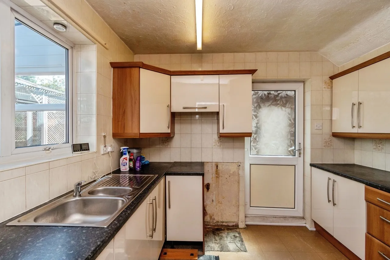 Saturn Road, Cannock, Staffordshire, WS11, photo 4