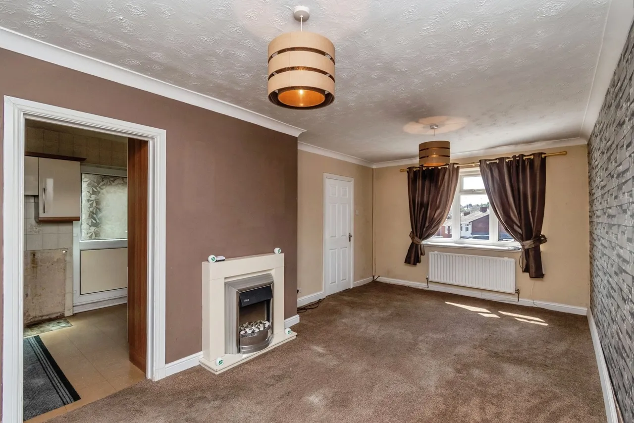 Saturn Road, Cannock, Staffordshire, WS11, photo 2