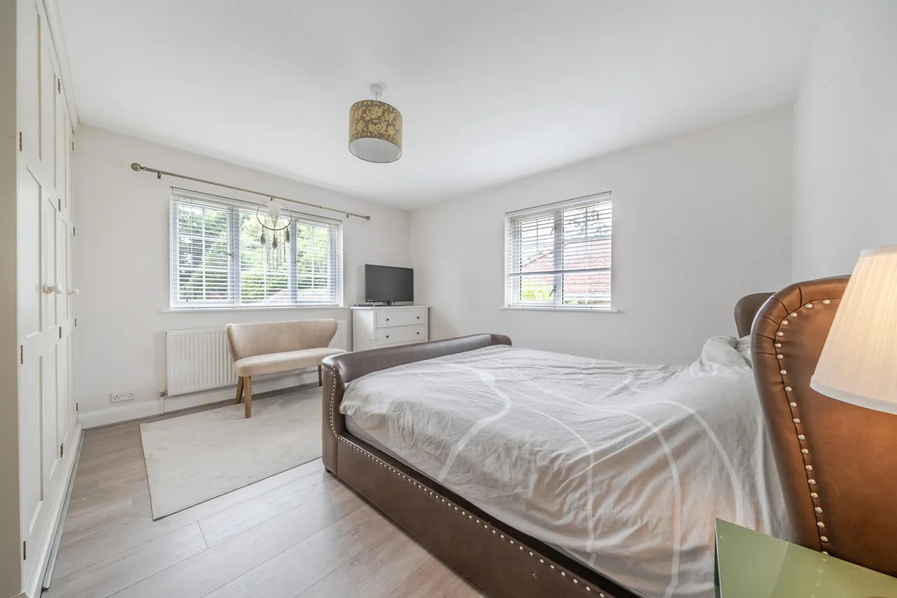 Ballinger Road, South Heath, HP16, photo 12