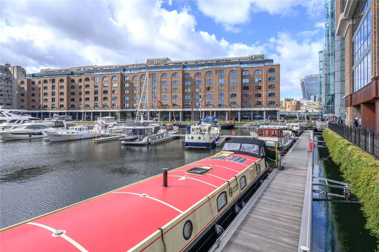East Smithfield, London, E1W, photo 20