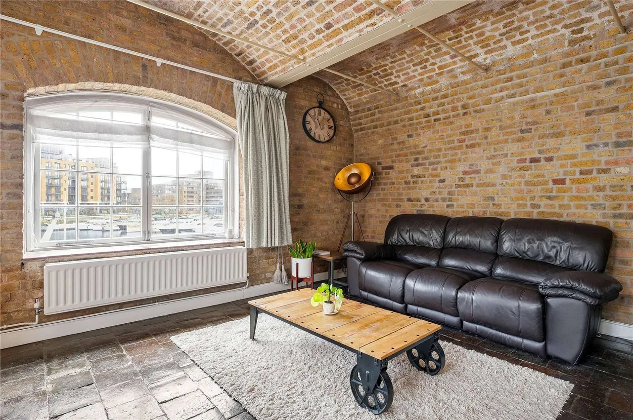 East Smithfield, London, E1W, photo 16