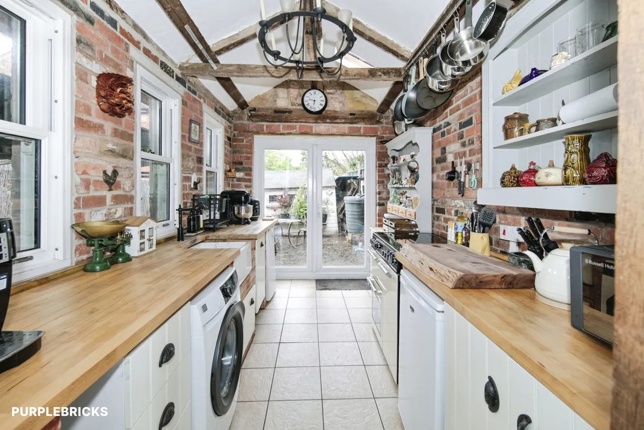 3 bed house for sale, Railway Terrace, Atherstone, CV9