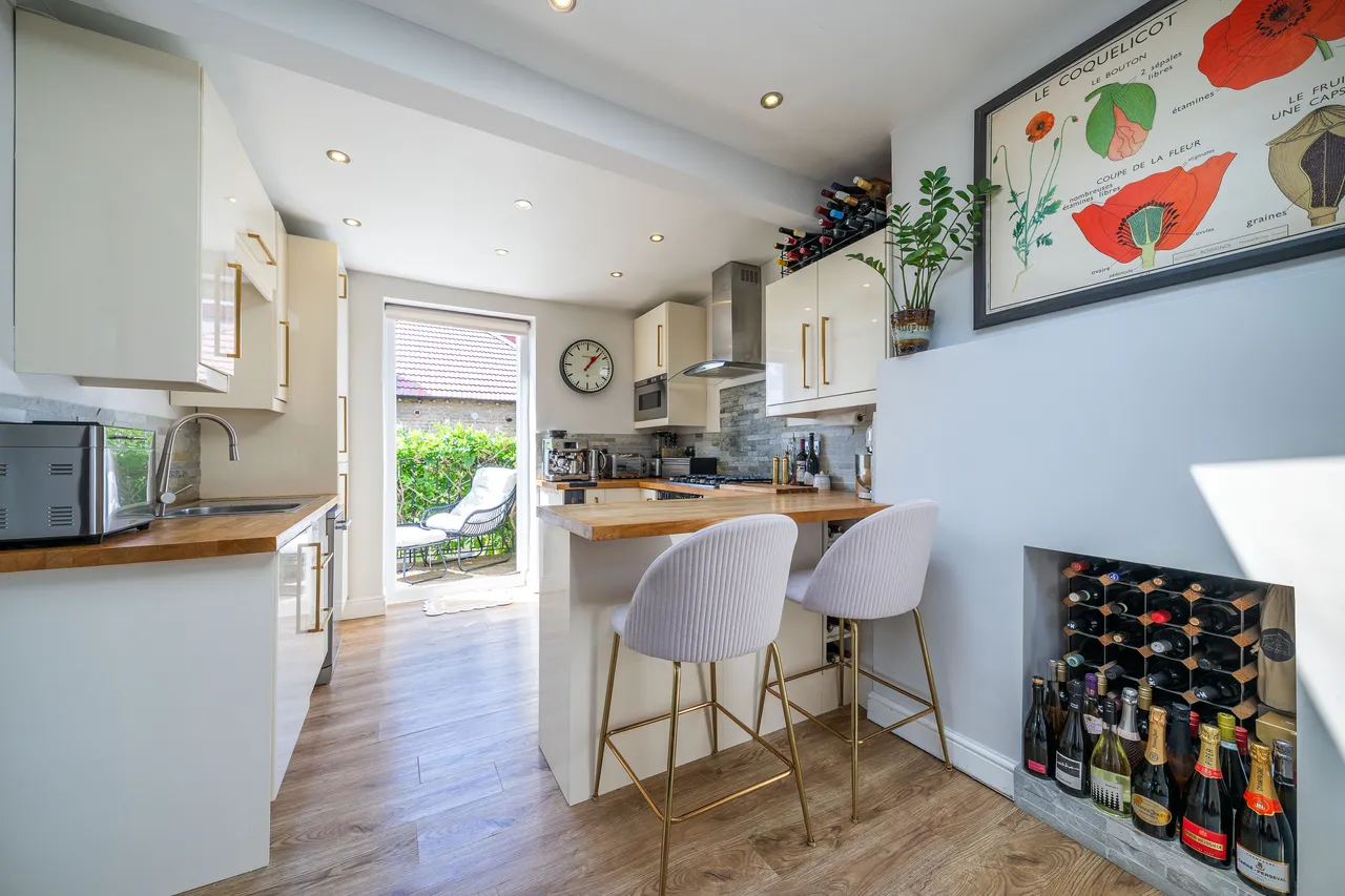 Sellincourt Road, London, SW17, photo 11